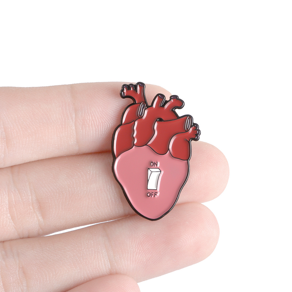 เข็มกลัดรูปหัวใจแบบกายวิภาค พร - Medical Label บทวิจารณ์และราคา